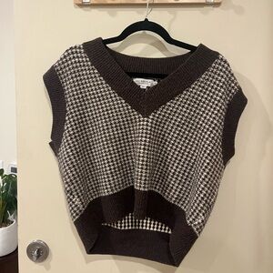 Brown Houndstooth V-Neck Sweater